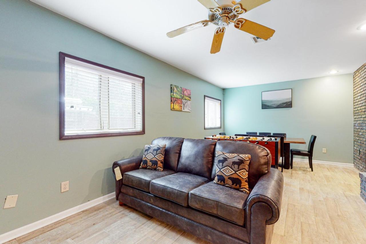 Smoky Mountain Castle Caretaker'S Apartment Sevierville Extérieur photo