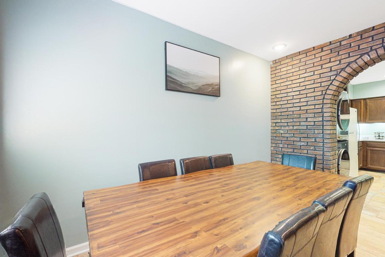 Smoky Mountain Castle Caretaker'S Apartment Sevierville Extérieur photo