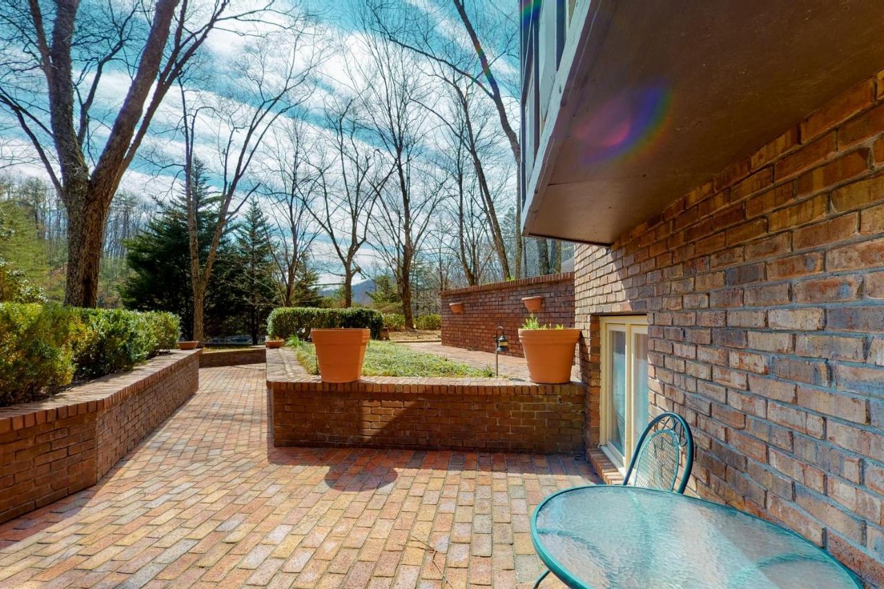 Smoky Mountain Castle Caretaker'S Apartment Sevierville Extérieur photo