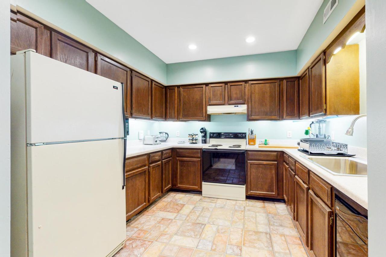 Smoky Mountain Castle Caretaker'S Apartment Sevierville Extérieur photo