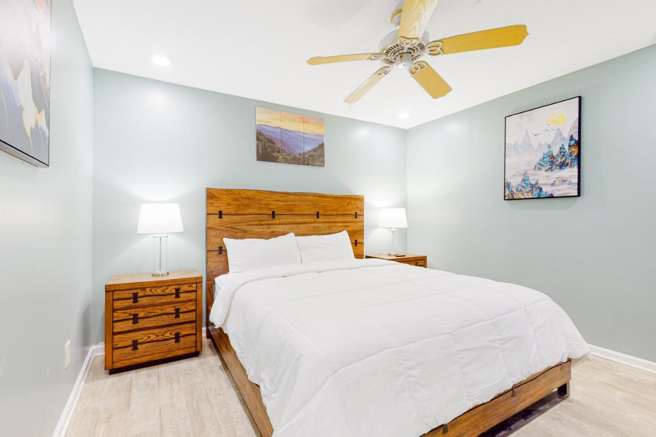 Smoky Mountain Castle Caretaker'S Apartment Sevierville Extérieur photo